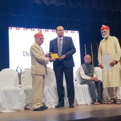 dr-rajendra-toprani-sir-falicitated-by-global-kutchhi-bhatia-foundation-at-mumbai-for-being-vicepresident-of-iaso-and-his-other-achievements-in-the-field-of-cancer-3