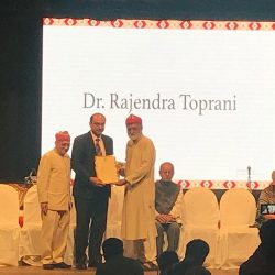 dr-rajendra-toprani-sir-falicitated-by-global-kutchhi-bhatia-foundation-at-mumbai-for-being-vicepresident-of-iaso-and-his-other-achievements-in-the-field-of-cancer-5
